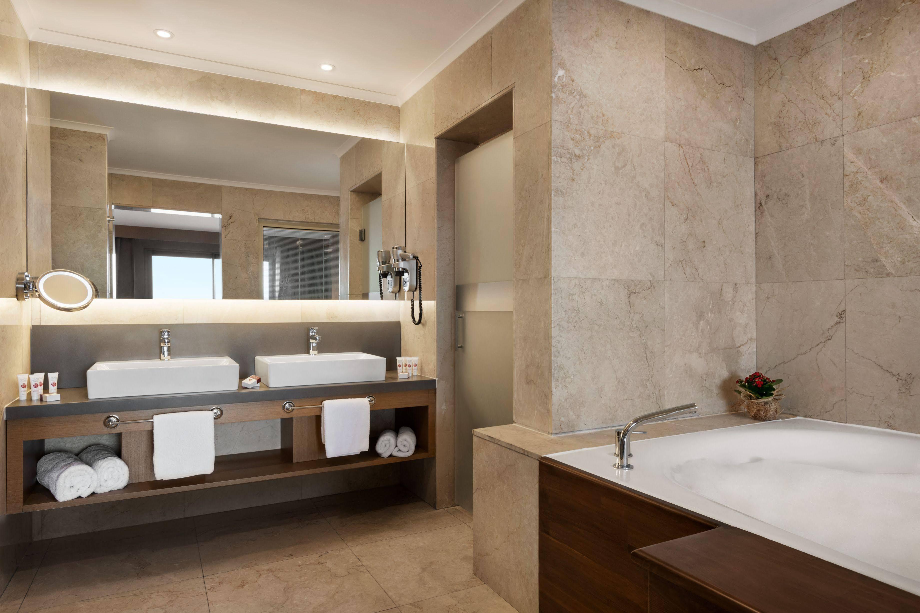 Ramada Resort By Wyndham Unye Экстерьер фото