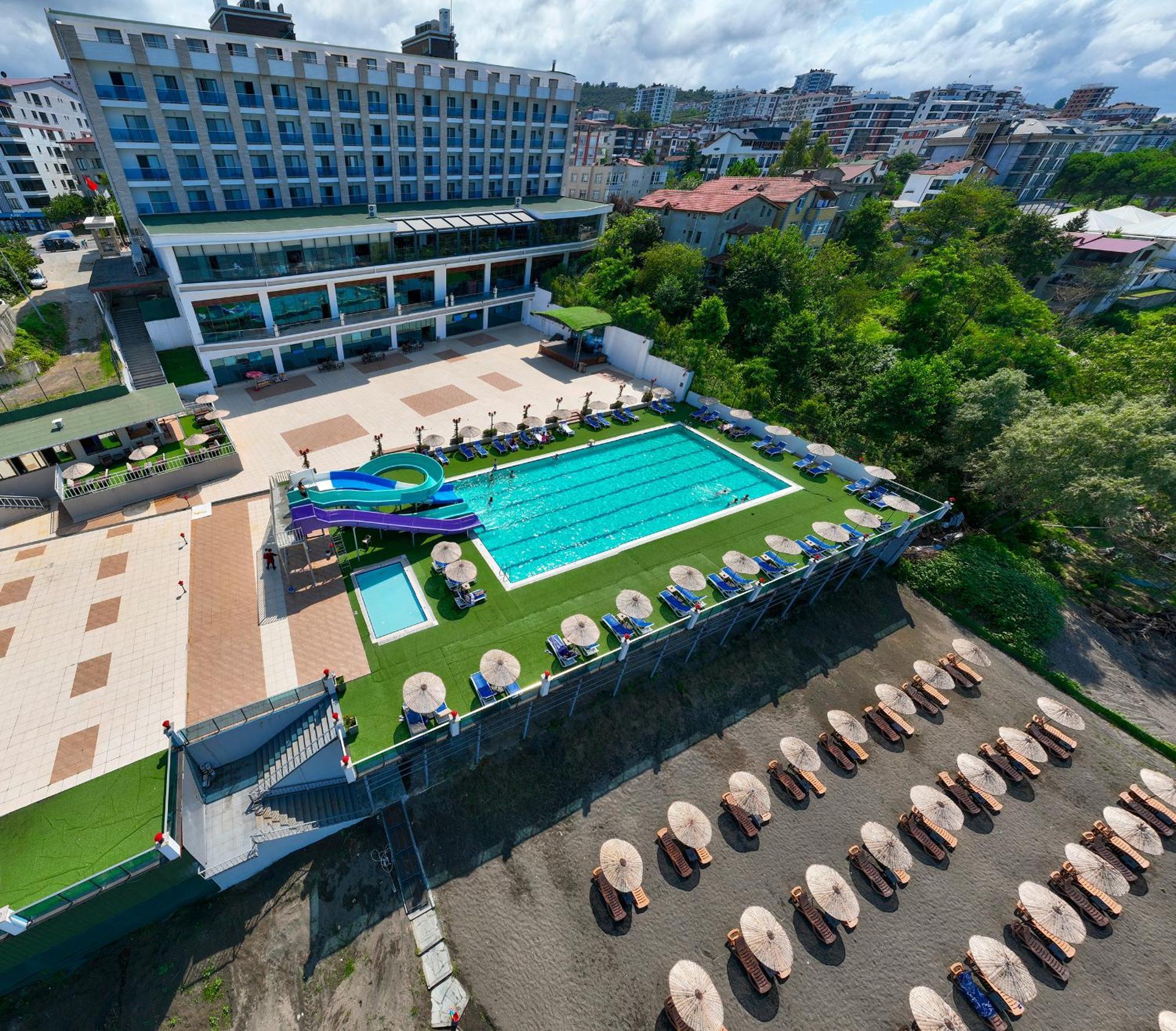 Ramada Resort By Wyndham Unye Экстерьер фото